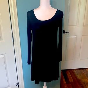 Black long sleeve knit dress